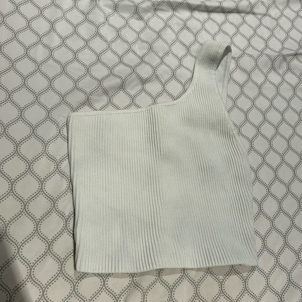 Elegant White Ribbed One-Shoulder Top